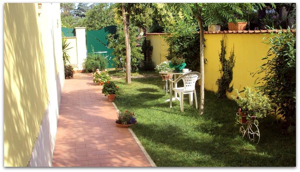 B&B Degli Amici Ciampino Esterno foto